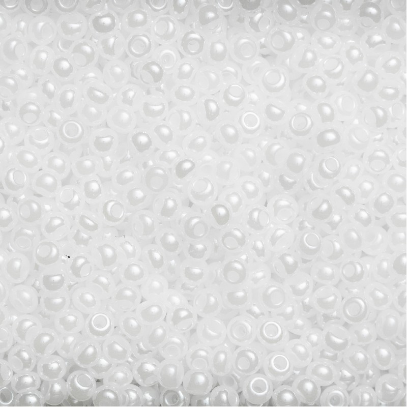 Rocailles - 9/0 - wit semi-transparant