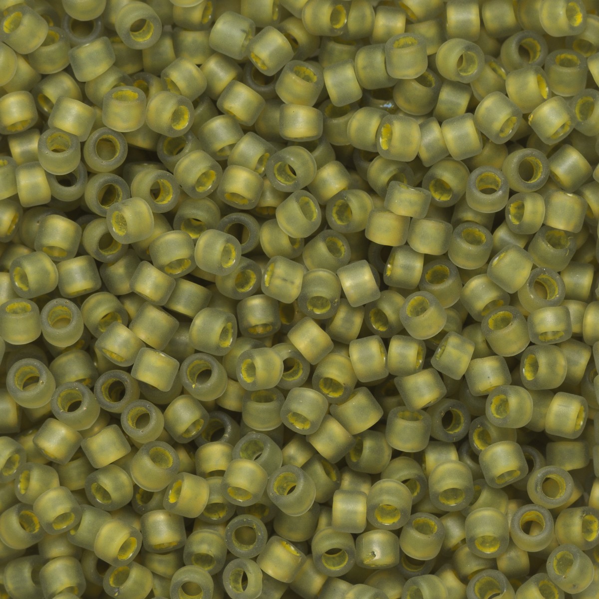 TOHO Treasure kralen - 11/0 - #246FM olijf transparant mat