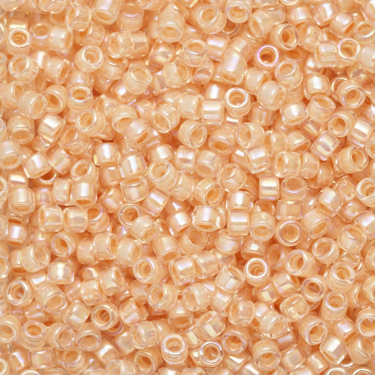 TOHO Treasure kralen - 11/0 - #794 abrikoos transparant