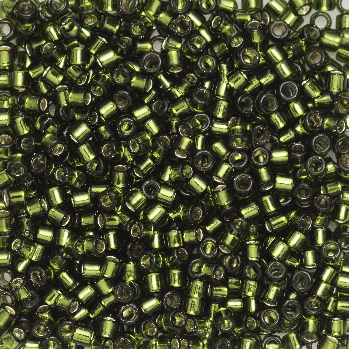 TOHO Treasure kralen - 11/0 - #37 woudgroen transparant