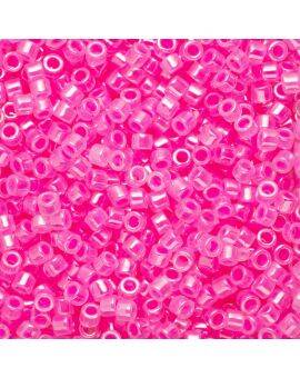 TOHO Treasure kralen - 11/0 - #910 neonroze transparant