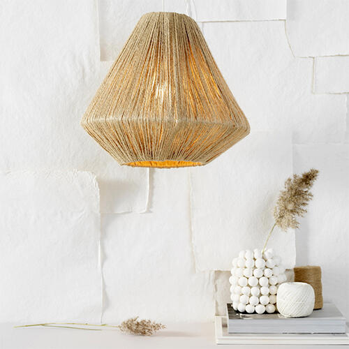 een nieuwe lamp van een oude kap