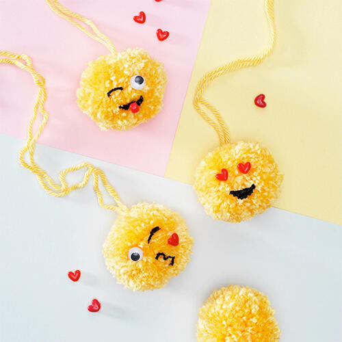 liefdevolle pompon emoji's