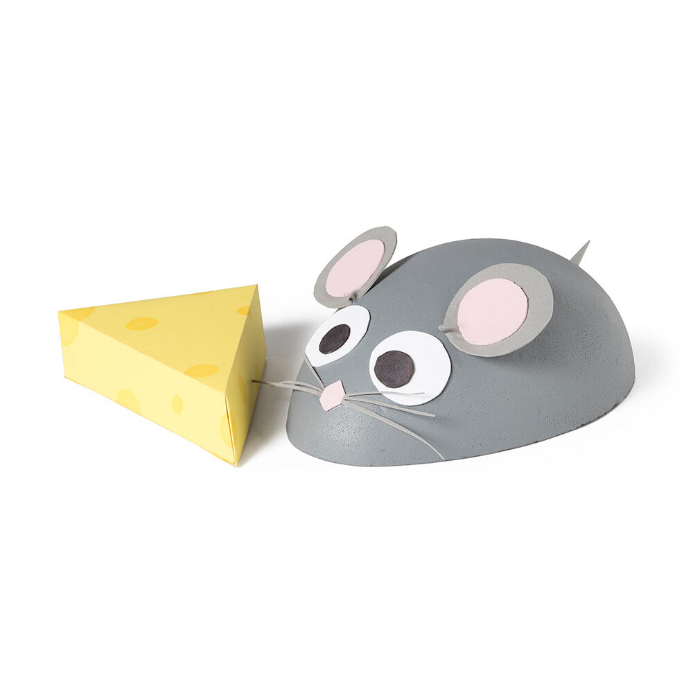 een muis met kaas